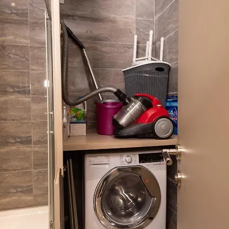 דירה Comfy Modern - Near Mall Of *