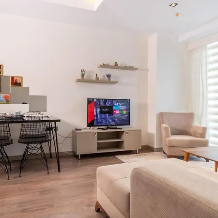 Comfy Modern - Near Mall Of اسطنبول